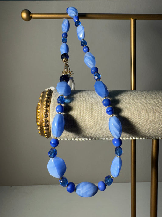 Collar Blue