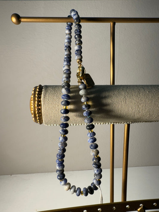 Collar Monocromático